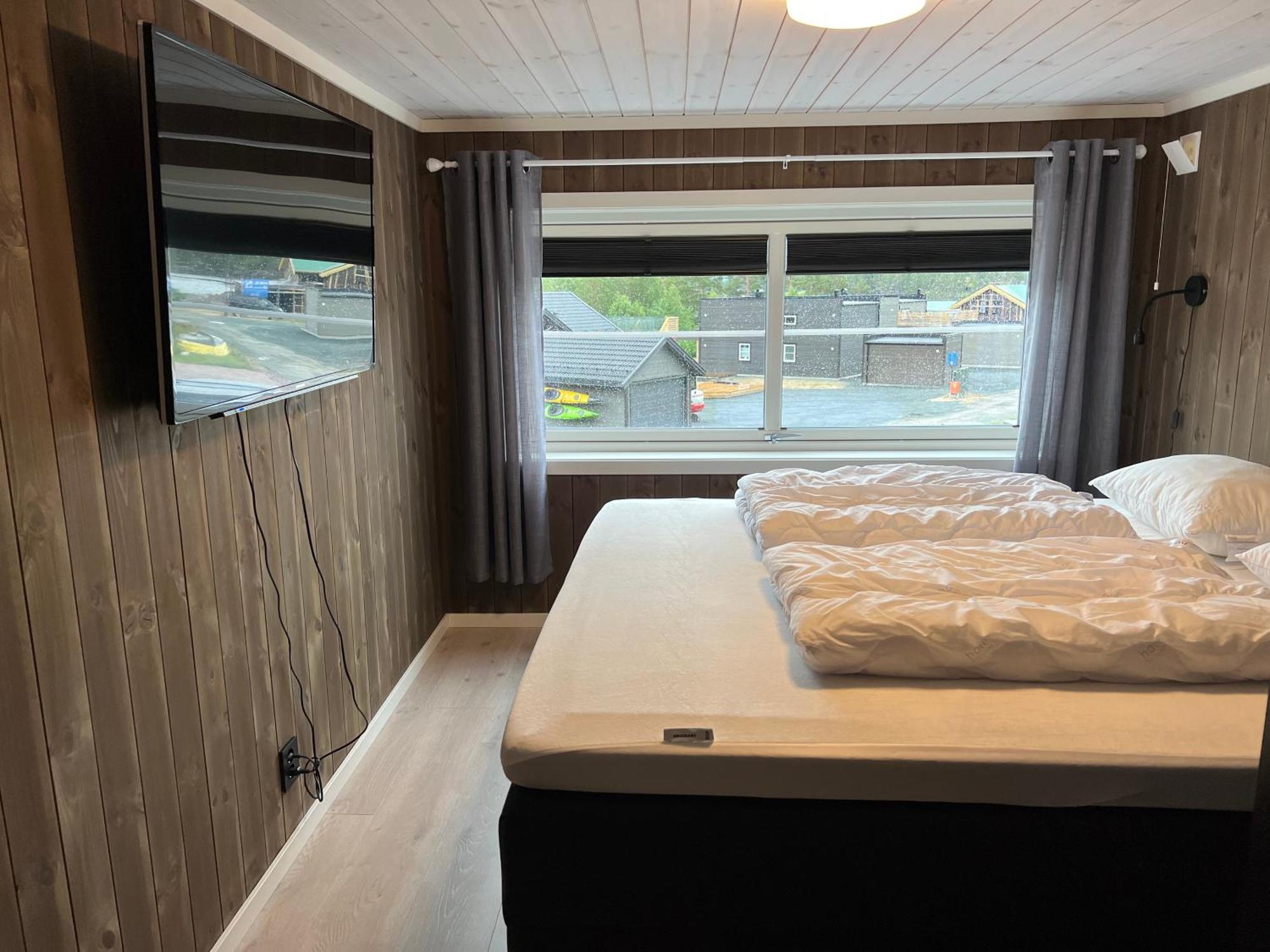 Hytte Naer Vannet, Jacuzzi Og Sauna 브라달 외부 사진